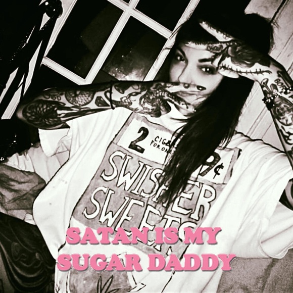 MEET YR POSHER - Picture 11 of 11